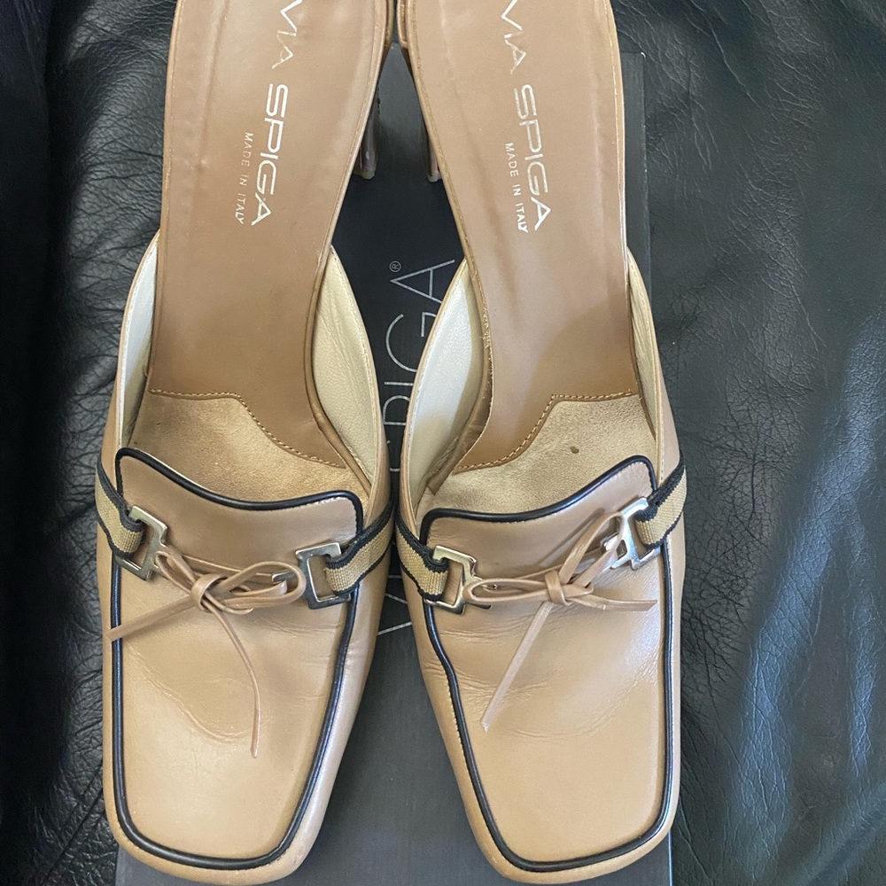 Via Spiga Skyra mule natural tan w-black piping 9